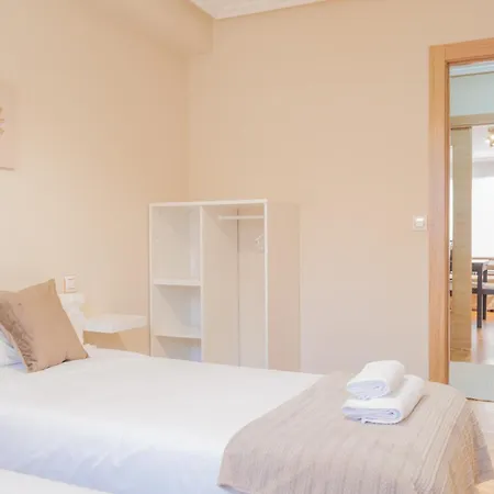 Avg Amosucas Apartamento *